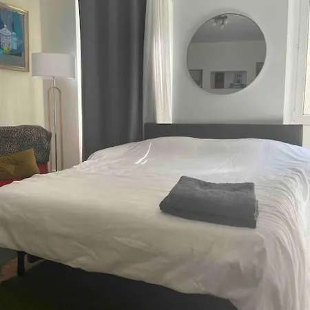 Ravissant Studio Cosy Et Paisible - 10mc * Рюэй-Мальмезон