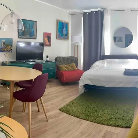 Апартаменты Ravissant Studio Cosy Et Paisible - 10mc *