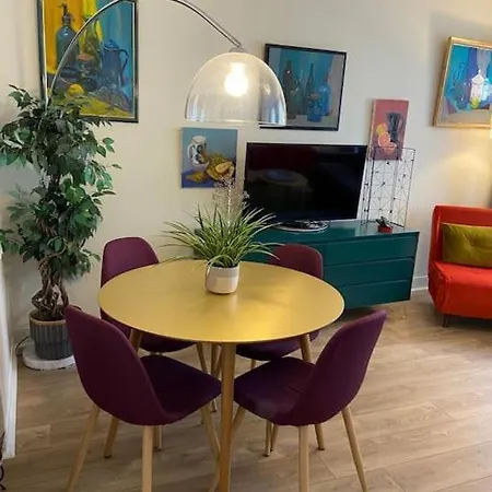 Ravissant Studio Cosy Et Paisible - 10mc Рюэй-Мальмезон